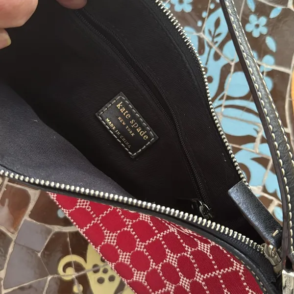 KATE SPADE NEW YORK Elegant Red Patterned Women's Bag - Image 6
