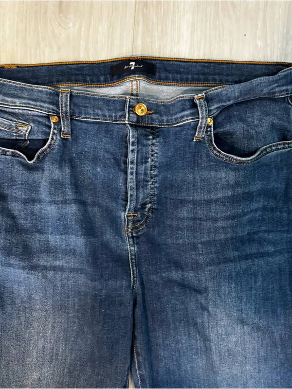 7 for all mankind Women's High-Rise Crop Skinny Jeans Dark wash plus size 32 - Image 3