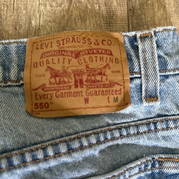 Levi's Light Blue Relaxed Fit Jeans - Image 4