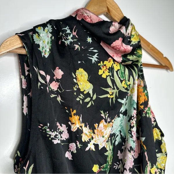 Petal + Pup Anabelle Halter Neck Black Floral Mini Dress Size Medium - Image 9