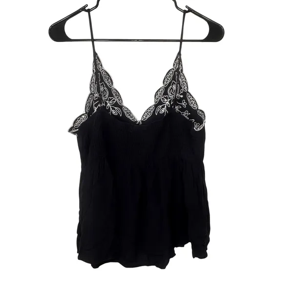 Love On A Hanger Black Floral Babydoll Cami Womens Large Embroidered Smocked Top - Image 2