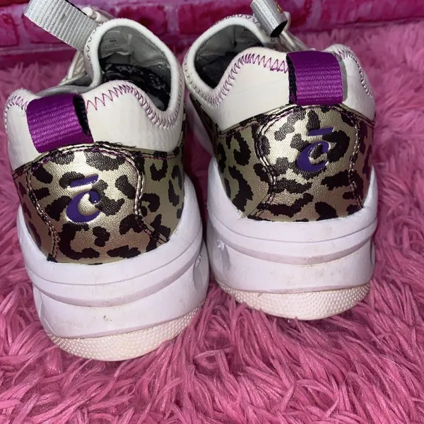 Women's Clove Nursing Shoe Size 8 White Leopard Purple‎ - Image 5
