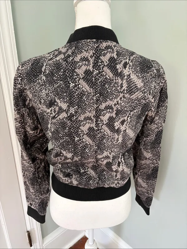 Banana Republic‎ Womens Black & Gray Snake Print Bomber Jacket XS - Image 3