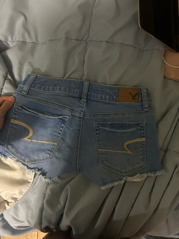 American Eagle Outfitters - Image 2