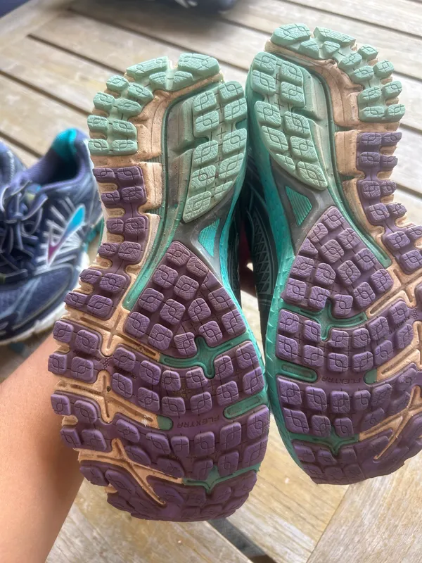Running Shoes - Image 5