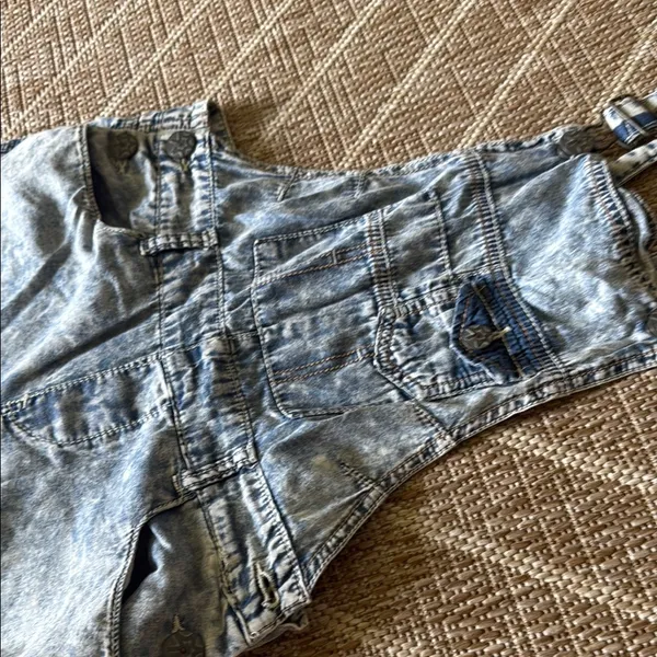 Vanilla Star Gray Acid Wash Denim Overalls - Image 4