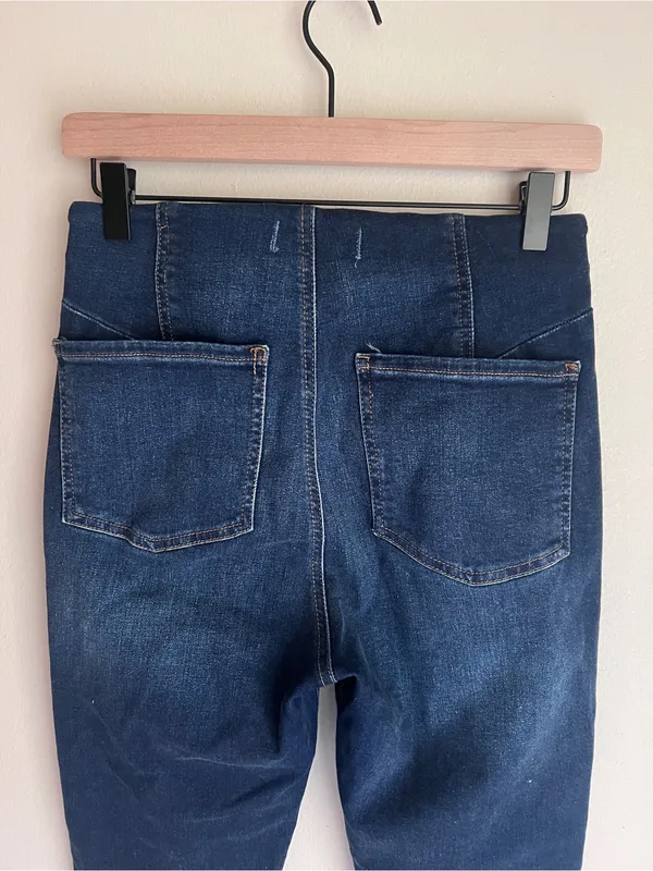 We The Free High Rise Stretch Dark Wash Cutoff Skinny Crop Jean Size 29‎ - Image 3