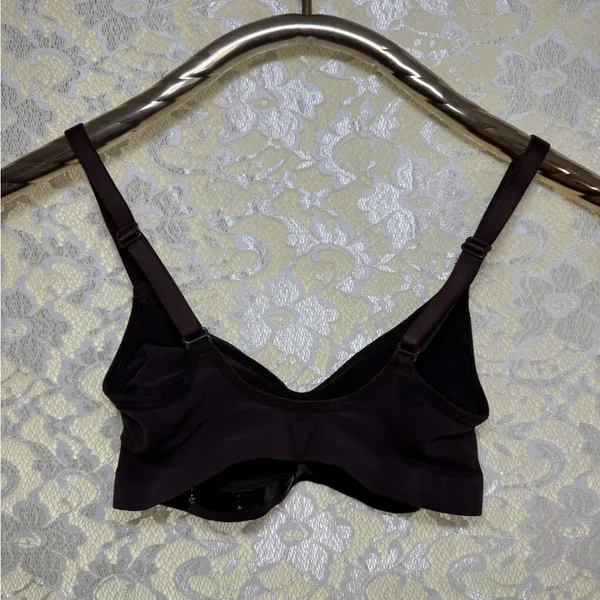 NWOT SKIMS Dark cocoa Brown Seamless Sculpt Bralette small - Image 3