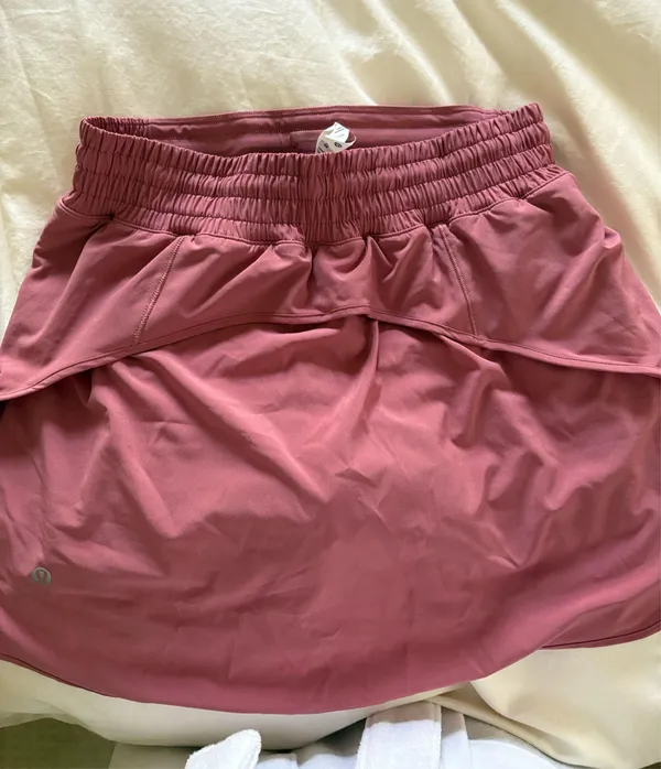Lululemon Hotty Hot High-Rise Skirt - Image 4