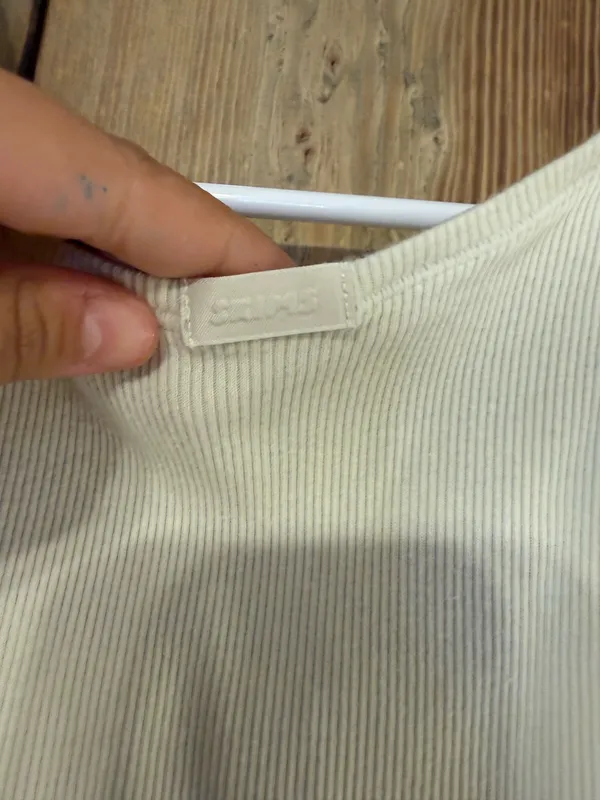 SKIMS Tank Top - Image 4