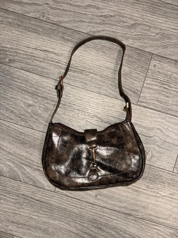 Vintage brown purse with gold details - Image 2