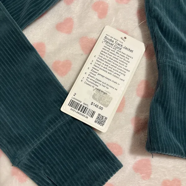 Lululemon scuba track jacket velvet size 2 NWT - Image 4