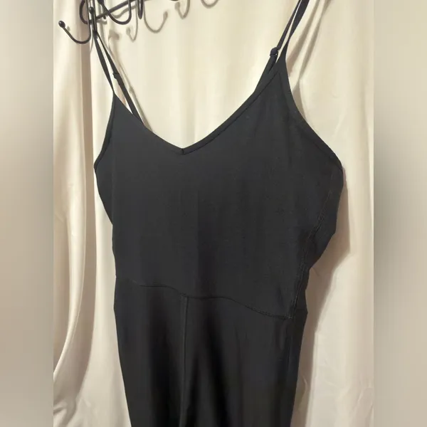 Old Navy Cloud + Do Dry 7/8 Bodysuit NWOT size XL, Black, built in support bra - Image 5