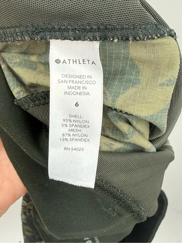 Athleta Women's Trekkie North Printed Shorts Terra Firma Olive Green‎ Size 6 - Image 5
