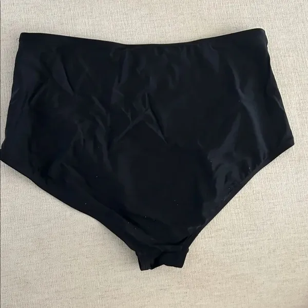 CUPSHE Plus Size Tankini V Neck High Waisted Asymmetric Flowy Hem,Black, 2X, NWT - Image 8