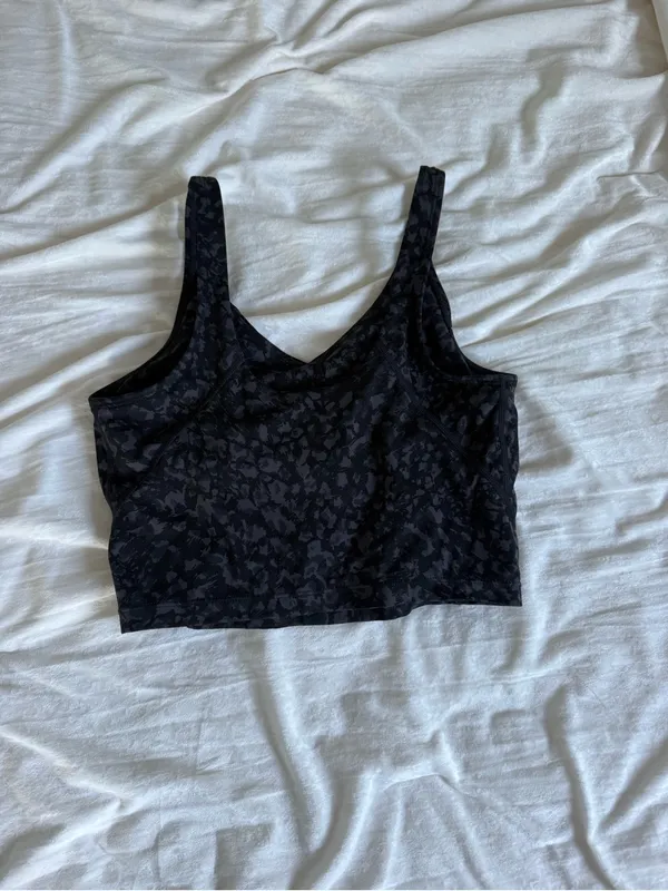 Seamless V - Image 2