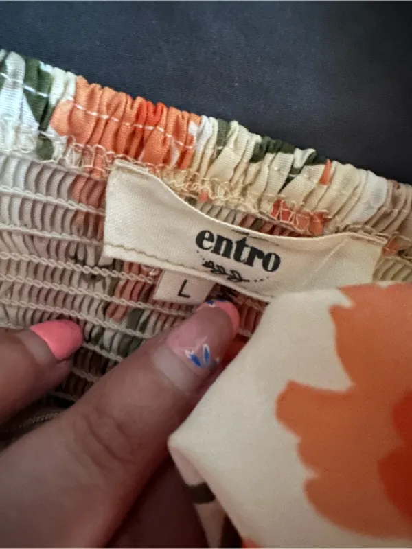 Entro Floral Off-Shoulder Top bandeau style in Orange & green - Image 4