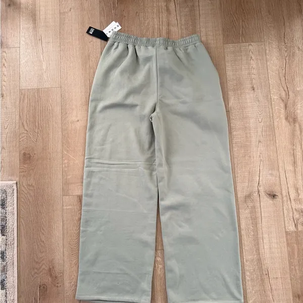 DR Essentials Light Green Sweatpants Gray Size XL - Image 6