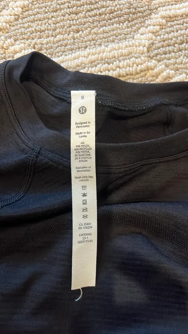 Lululemon Black Cropped Long Sleeve - Image 4