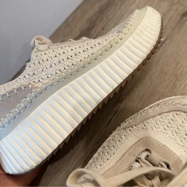 Dolce Vita Dolen Sneakers in Sandstone Knit size 8.5 - Image 8