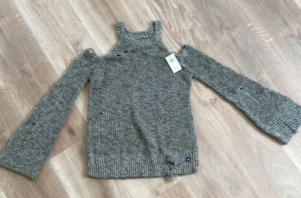 Hollister Green Long Sleeve Open Shoulder Sweater Size XS NWT - Image 17