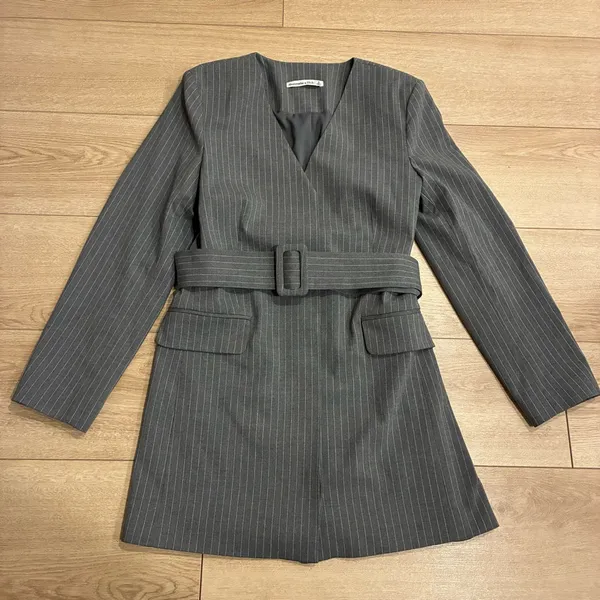 Abercrombie & Fitch Gray Pinstripe Mini Dress with Belt - Image 2