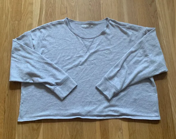 Hollister Fleece PJ/ Lounge Top - Image 3