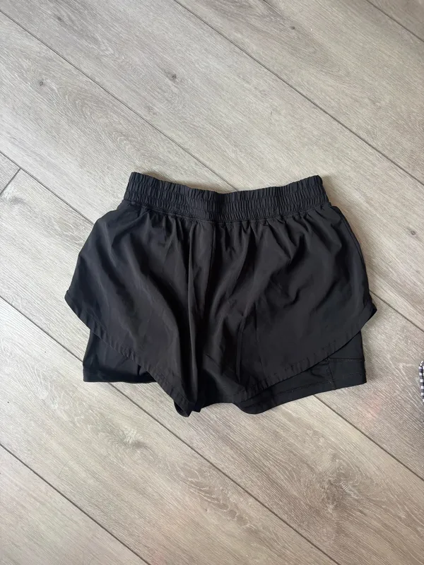 Gilly Hicks Athletic Shorts - Image 2