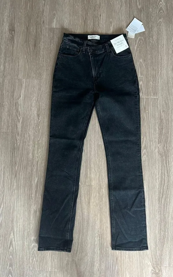 90s Slim Straight Jeans - Image 2