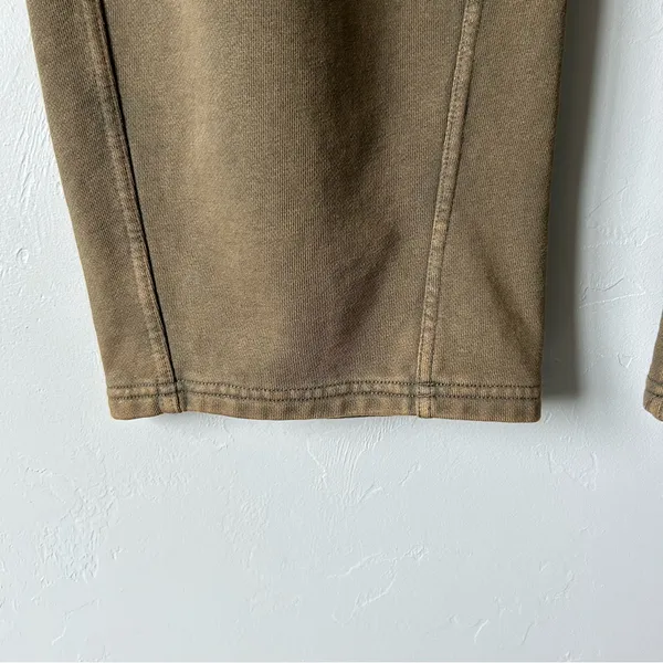 Gap Heavyweight French Terry Barrel Leg Sweatpants Moss Green Wash Large Tall - Image 4