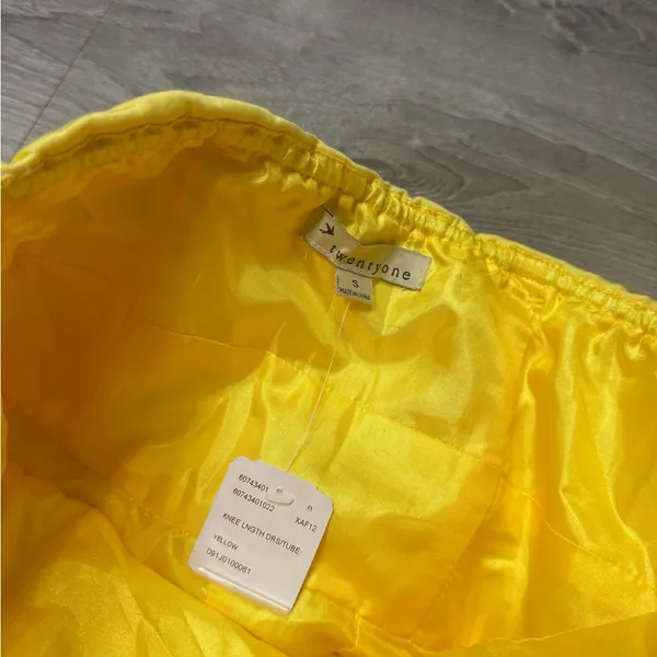 •TWENTY ONE• YELLOW STRAPLESS BUBBLE DRESS - Image 7