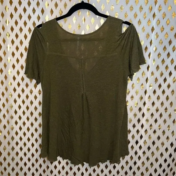 Free People Bittersweet Cold Shoulder Gold Green Short Sleeve Top blouse size XS - Image 8