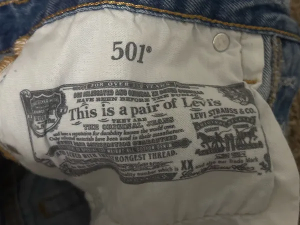 Levi’s Shorts 501 - Image 3