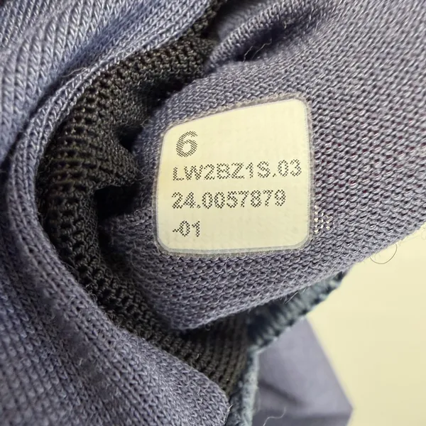Lululemon Energy Longline Sports Bra in Shade Size 6 - Image 4