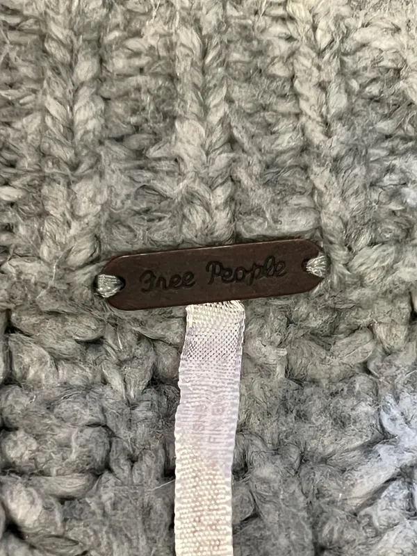 Free People Sweater Womens XS Gray Chunky Knit Oversized High Low Hem Pullover - Image 9