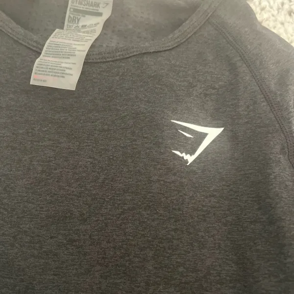 Gymshark Vital Seamless 2.0 crop with thumb holes size medium - Image 2