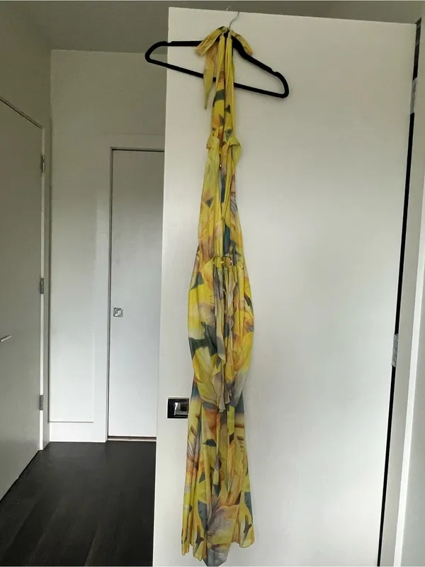 SHEIN Yellow Floral Halter Cutout Maxi Dress - Image 4