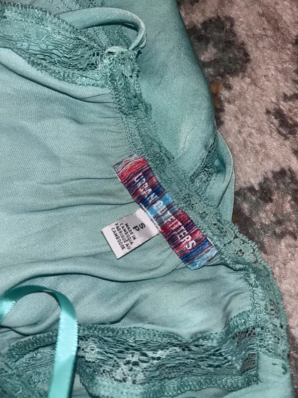 Urban Outfitters Crop Tank - Image 2