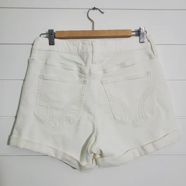 Hollister Curvy High Rise soft stretch white‎ denim shorts Size 30 - Image 2
