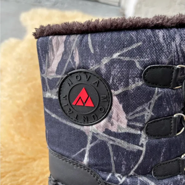 Black, Navy and Gray Winter Boots Black Size undefined - Image 2