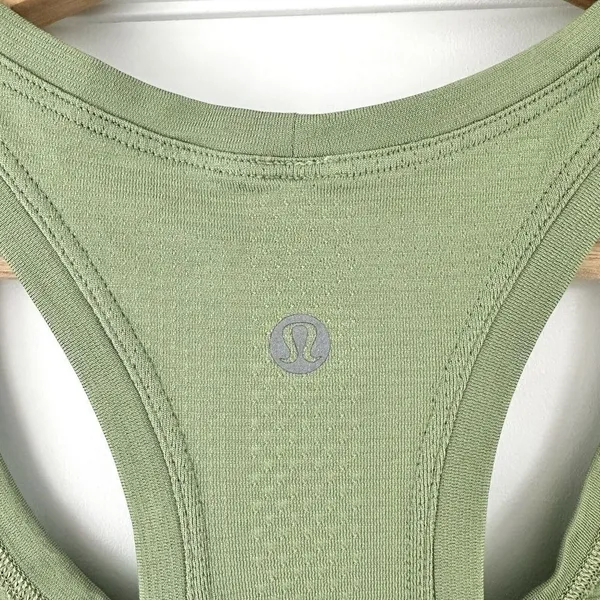 Lululemon Womens 6 Run Swiftly Tech Tank Top 2.0 Green Racerback hip length - Image 6