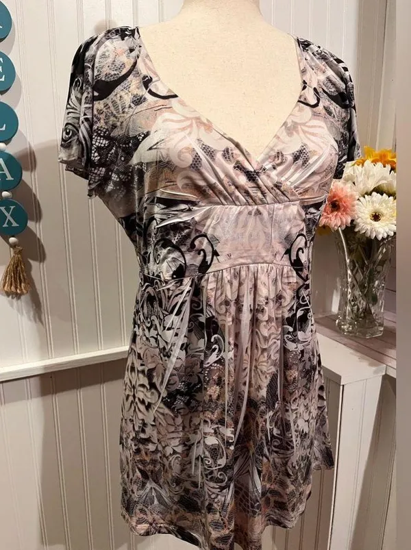 Style & Co. Earth Tones Colors Short Sleeves Floaty/Bohemian Top - Image 2
