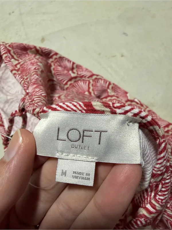 Loft outlet NWT Patterned Spaghetti Strap Tank Top MEDIUM MSRP$30 - Image 3
