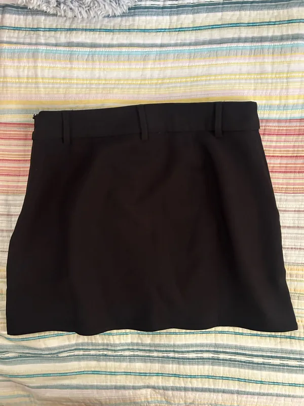 Forever 21 Black Mini Skirt - Image 3