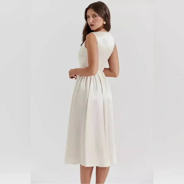 HOUSE OF CB 'Shayla' Vintage Cream Midi Dress - Image 4