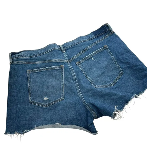 Abercrombie &e Fitch‎ The 4" Mom Short High Rise Jean shorts sz 20 - Image 2