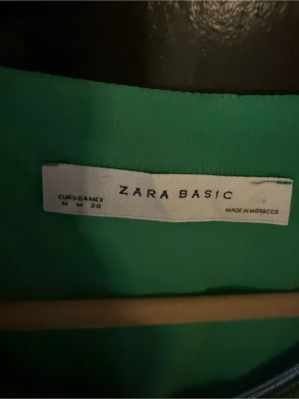 Zara Emerald Sleeveless Mini Dress with Decorative Neckline - Image 3