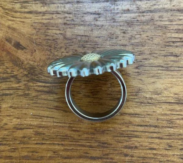 Large Daisy  & Gold Plated Ring - Image 6