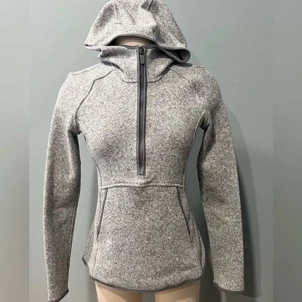 2. Lululemon fleece & thank you pull over sz 4 nwot - Image 4