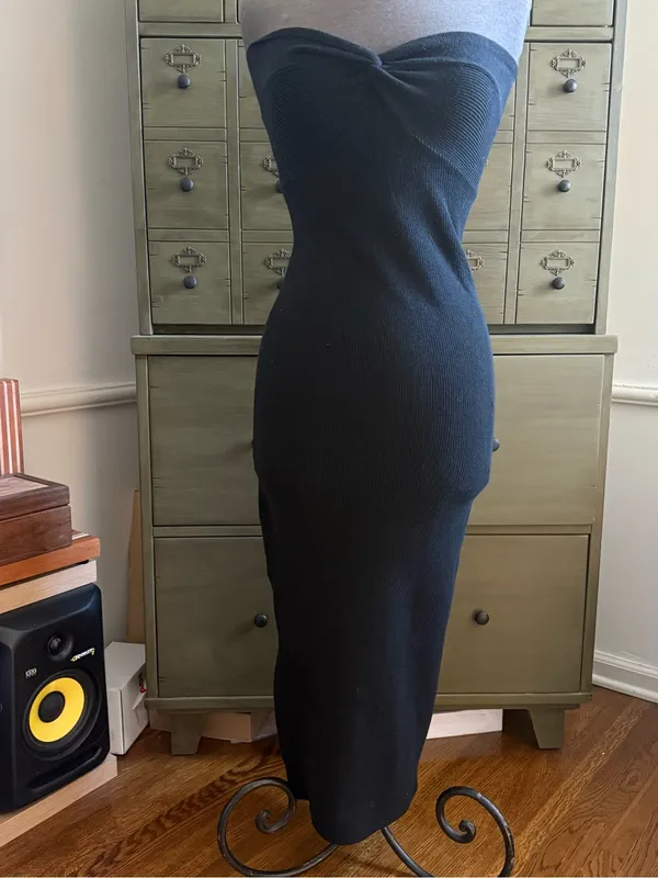 American Vintage Black Strapless Twist-Front Rib Knit Midi Dress - Image 2